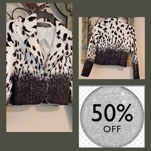 SAO PAULO Stylish Black and White Blazer. Excellent Condition NWOT Size 4